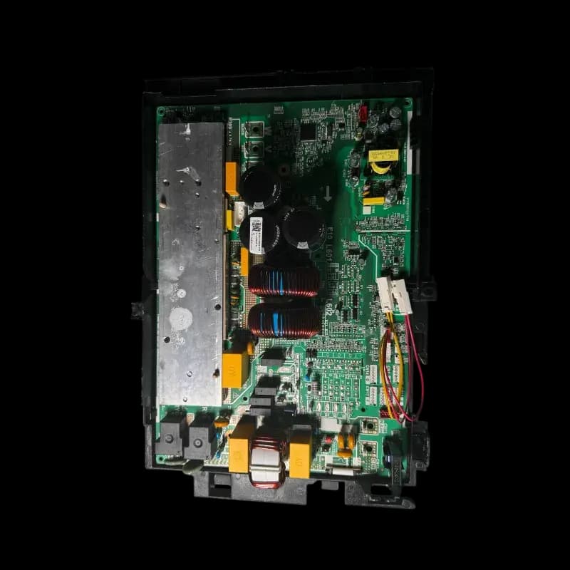 Vista cenital completa de Main control Board Midea 17122000051104 para unidad exterior mini split.