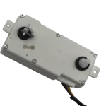 Temporizador LG EAT35074109 para lavadora semiautomática Módulo temporizador LG EAT35074109 en ángulo mostrando conexiones