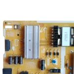 Fuente BN44-01110H – acercamiento al área con disipador y transformador principal