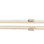 Detalle del kit de barras LED para LG 55QNED7SSQA y 55QNED80SQA, mostrando conectores y puntos de luz.