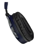 Auriculares gaming con diseño camuflaje azul y negro, tecnología de sonido envolvente y cómoda banda de cuero